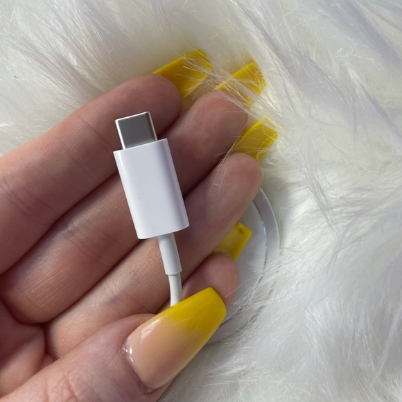 Apple MagSafe Charger (IPhone) - Picture 5 of 10